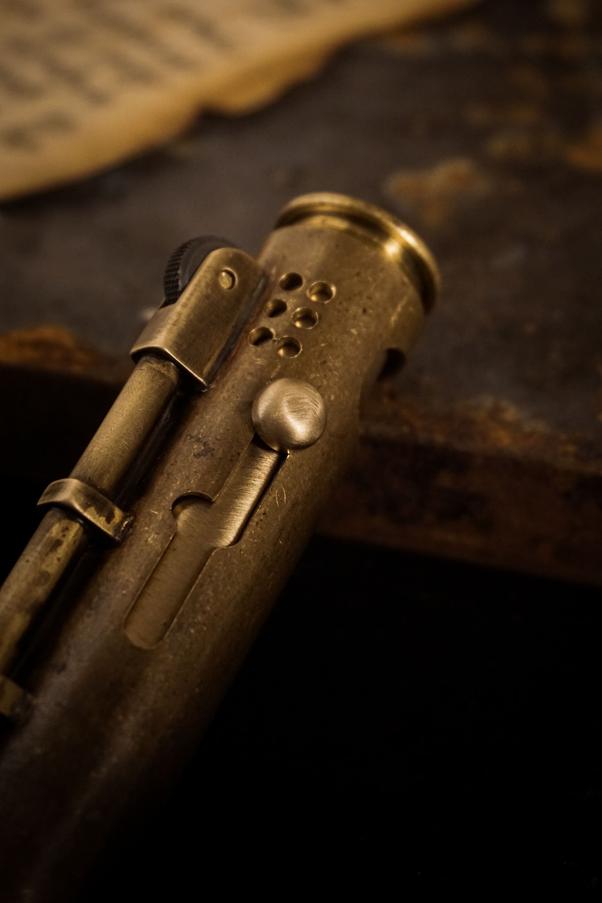 Modern Trench Lighter